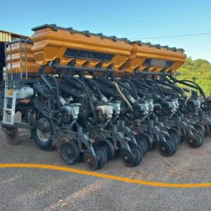 PLANTADEIRA VALTRA HITECH BP1106CF